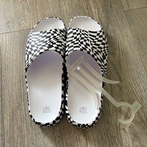 NWT Wild Fable Women’s Slides/Sandals